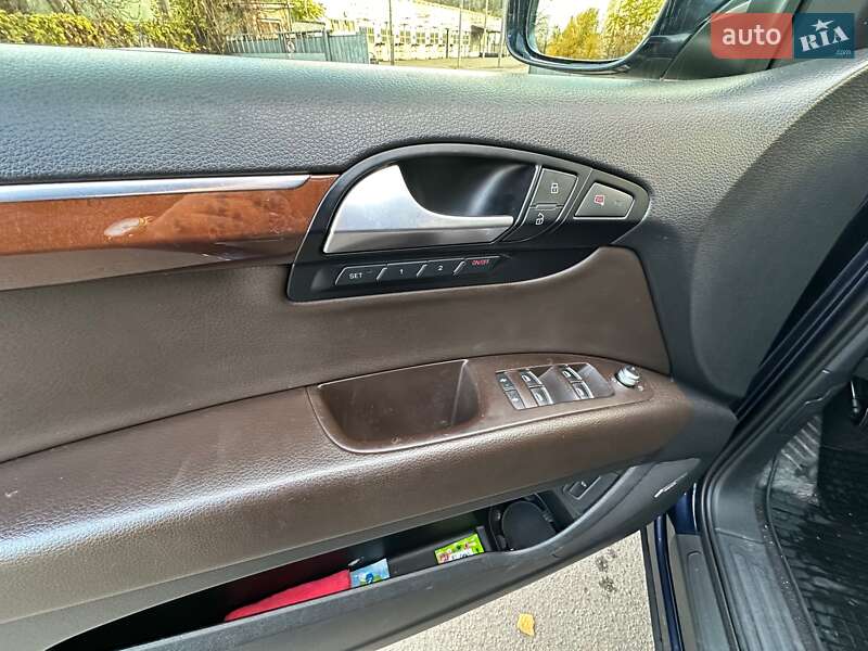 Позашляховик / Кросовер Audi Q7 2012 в Києві фото 10 Позашляховик / Кросовер Audi Q7 2012 в Києві