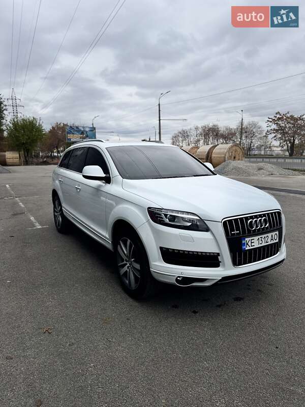 Внедорожник / Кроссовер Audi Q7 2014 в Днепре