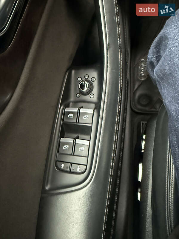 Позашляховик / Кросовер Audi Q7 2017 в Львові