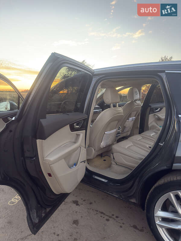 Позашляховик / Кросовер Audi Q7 2018 в Києві фото 7 Позашляховик / Кросовер Audi Q7 2018 в Києві