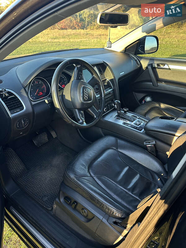 Внедорожник / Кроссовер Audi Q7 2008 в Ужгороде