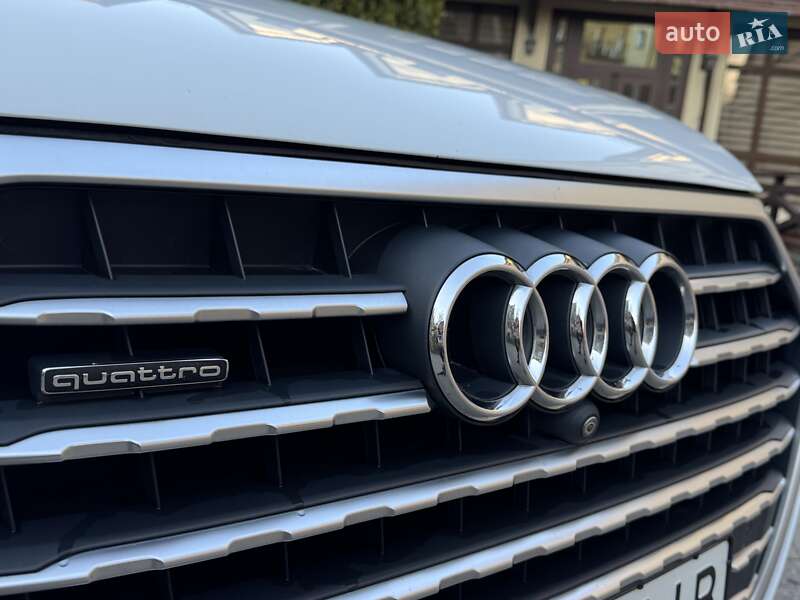 Внедорожник / Кроссовер Audi Q7 2017 в Черновцах