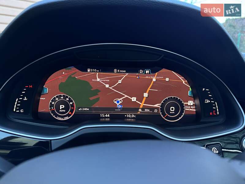 Внедорожник / Кроссовер Audi Q7 2017 в Черновцах