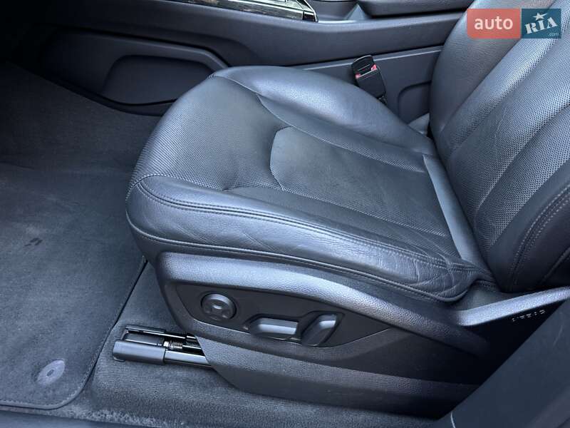 Внедорожник / Кроссовер Audi Q7 2017 в Черновцах