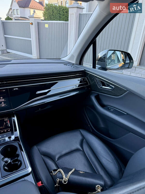 Позашляховик / Кросовер Audi Q7 2020 в Чернівцях фото 13 Позашляховик / Кросовер Audi Q7 2020 в Чернівцях