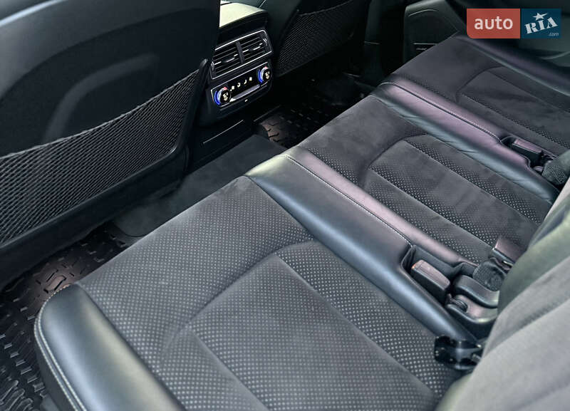 Внедорожник / Кроссовер Audi Q7 2016 в Баре