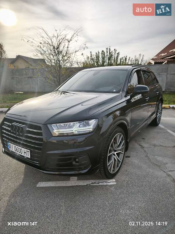 Позашляховик / Кросовер Audi Q7 2019 в Києві