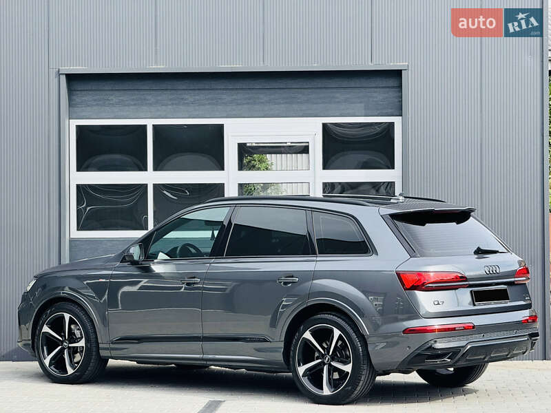 Внедорожник / Кроссовер Audi Q7 2020 в Мукачево