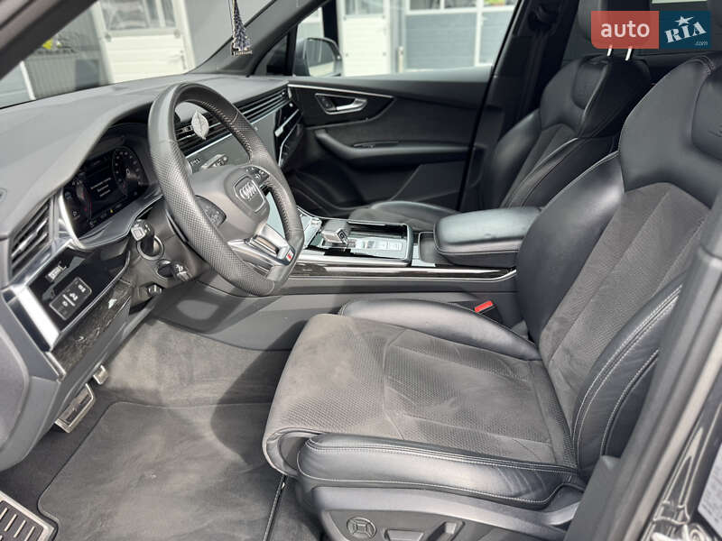 Внедорожник / Кроссовер Audi Q7 2020 в Мукачево
