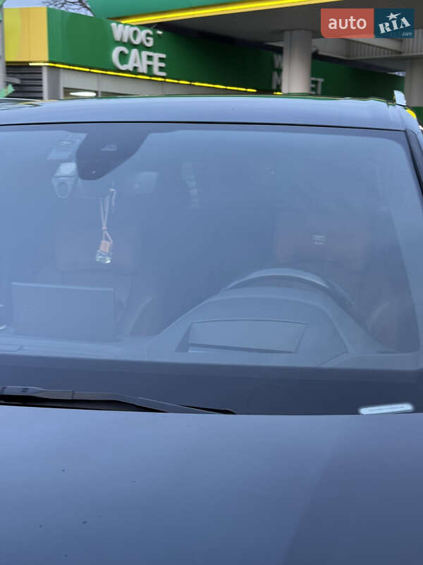 Позашляховик / Кросовер Audi Q7 2016 в Києві фото 19 Позашляховик / Кросовер Audi Q7 2016 в Києві