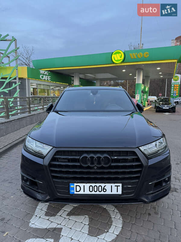 Позашляховик / Кросовер Audi Q7 2016 в Києві фото 18 Позашляховик / Кросовер Audi Q7 2016 в Києві