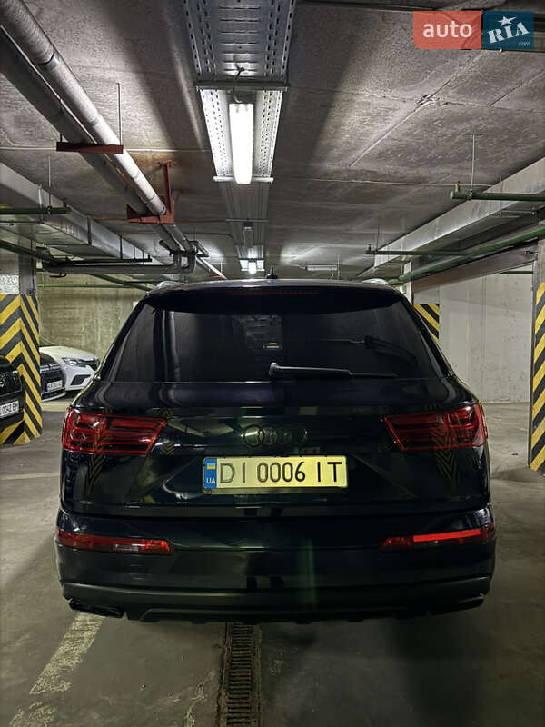 Позашляховик / Кросовер Audi Q7 2016 в Києві фото 29 Позашляховик / Кросовер Audi Q7 2016 в Києві