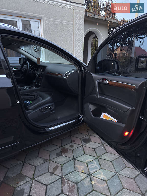 Внедорожник / Кроссовер Audi Q7 2011 в Тернополе