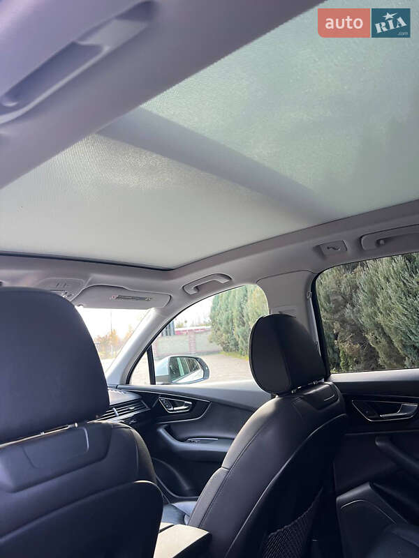 Позашляховик / Кросовер Audi Q7 2016 в Львові