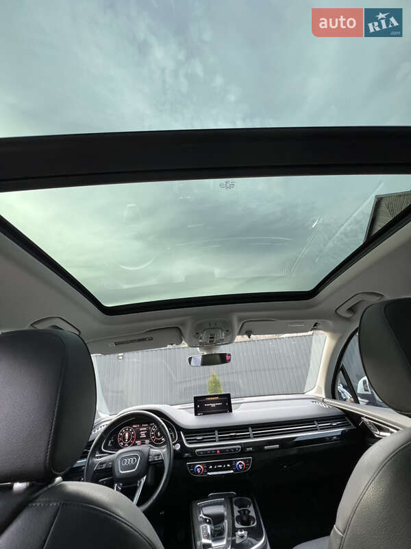 Внедорожник / Кроссовер Audi Q7 2017 в Рахове