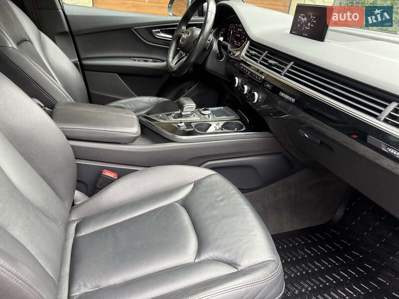 Позашляховик / Кросовер Audi Q7 2017 в Львові фото 12 Позашляховик / Кросовер Audi Q7 2017 в Львові