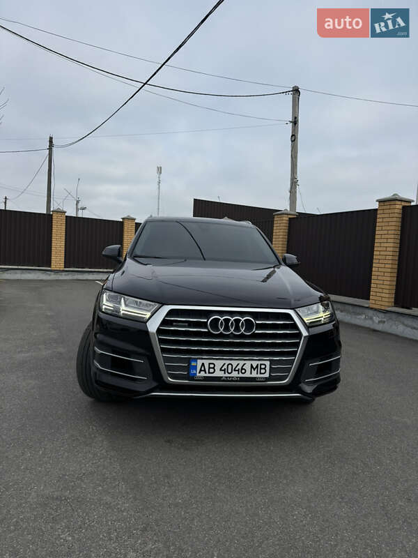 Позашляховик / Кросовер Audi Q7 2018 в Вінниці