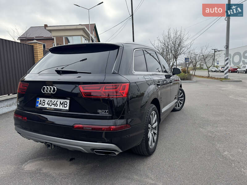 Позашляховик / Кросовер Audi Q7 2018 в Вінниці