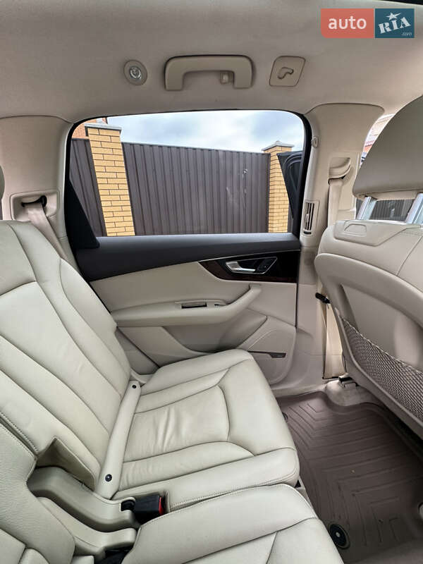 Позашляховик / Кросовер Audi Q7 2018 в Вінниці