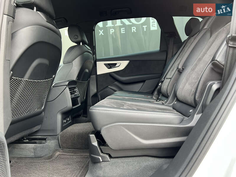 Позашляховик / Кросовер Audi Q7 2022 в Львові