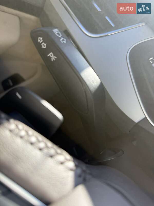 Внедорожник / Кроссовер Audi Q7 2016 в Киеве