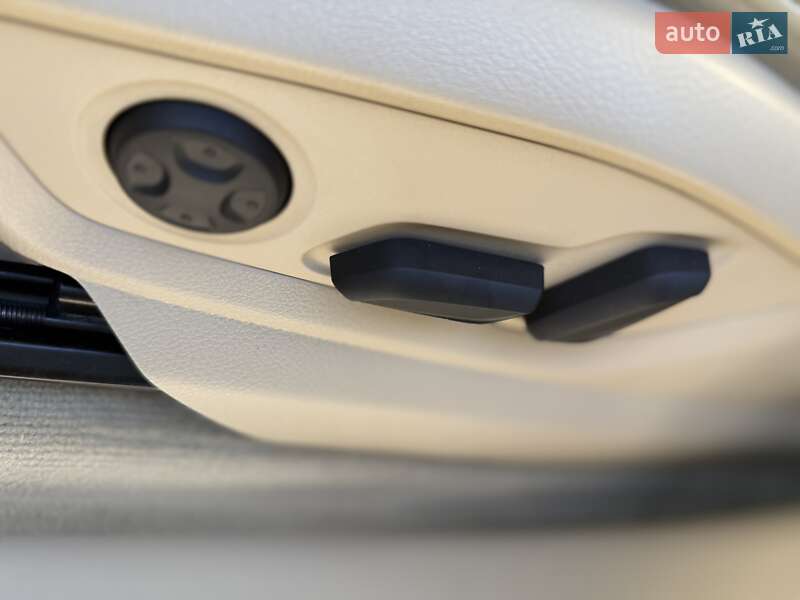 Внедорожник / Кроссовер Audi Q7 2016 в Киеве