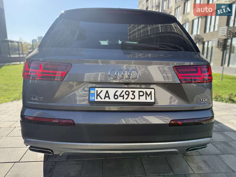 Внедорожник / Кроссовер Audi Q7 2016 в Киеве