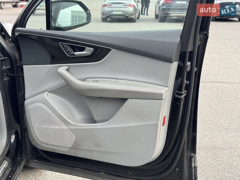 Позашляховик / Кросовер Audi Q7 2017 в Львові фото 11 Позашляховик / Кросовер Audi Q7 2017 в Львові