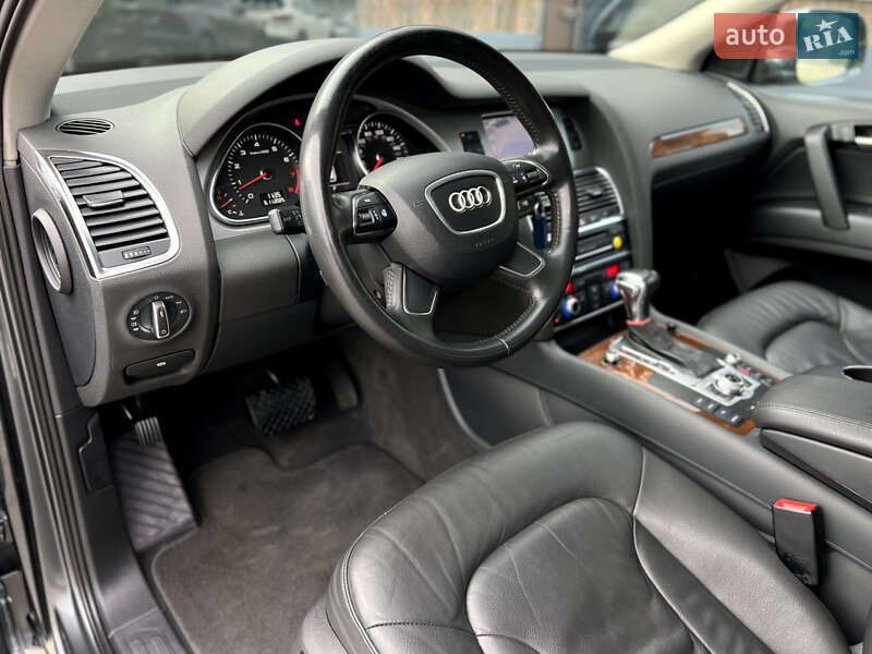 Позашляховик / Кросовер Audi Q7 2013 в Одесі