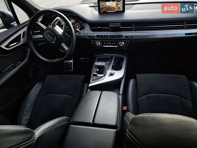 Внедорожник / Кроссовер Audi Q7 2019 в Киеве