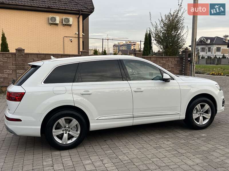 Внедорожник / Кроссовер Audi Q7 2017 в Ровно фото 12 Внедорожник / Кроссовер Audi Q7 2017 в Ровно