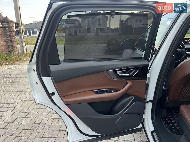 Внедорожник / Кроссовер Audi Q7 2017 в Ровно фото 61 Внедорожник / Кроссовер Audi Q7 2017 в Ровно