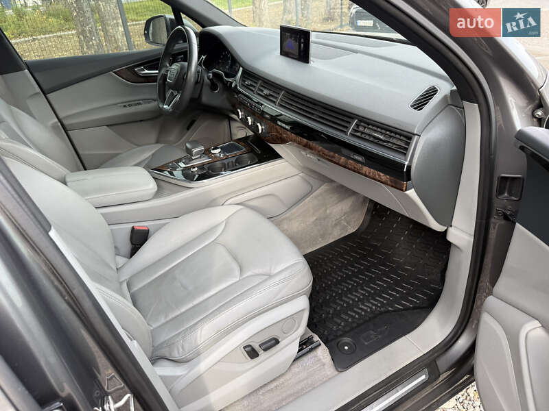 Позашляховик / Кросовер Audi Q7 2016 в Стрию фото 66 Позашляховик / Кросовер Audi Q7 2016 в Стрию