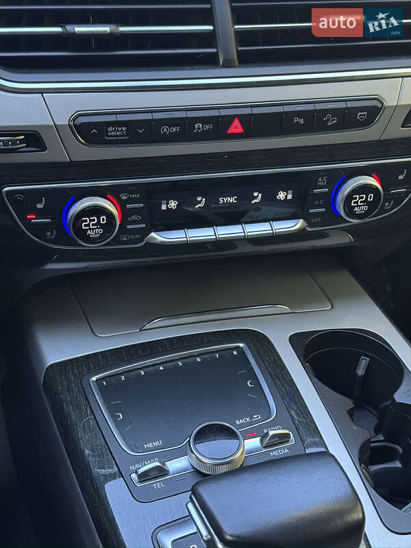 Внедорожник / Кроссовер Audi Q7 2017 в Ровно фото 13 Внедорожник / Кроссовер Audi Q7 2017 в Ровно