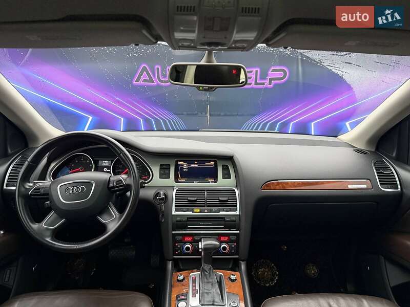 Позашляховик / Кросовер Audi Q7 2015 в Запоріжжі