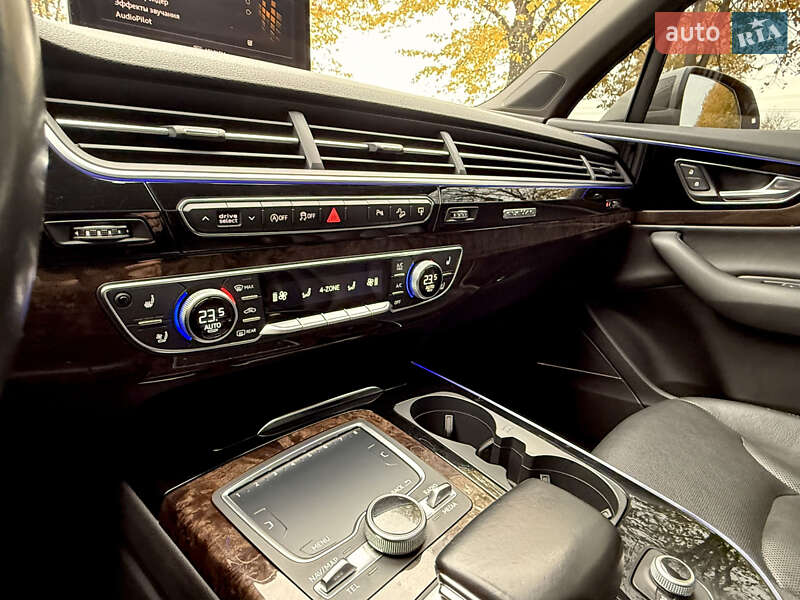 Позашляховик / Кросовер Audi Q7 2016 в Харкові фото 48 Позашляховик / Кросовер Audi Q7 2016 в Харкові