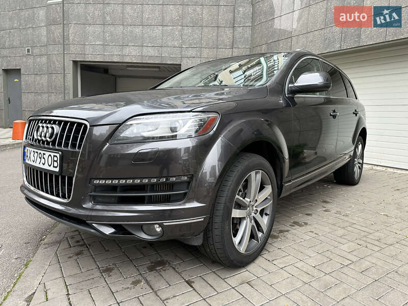 Внедорожник / Кроссовер Audi Q7 2015 в Киеве