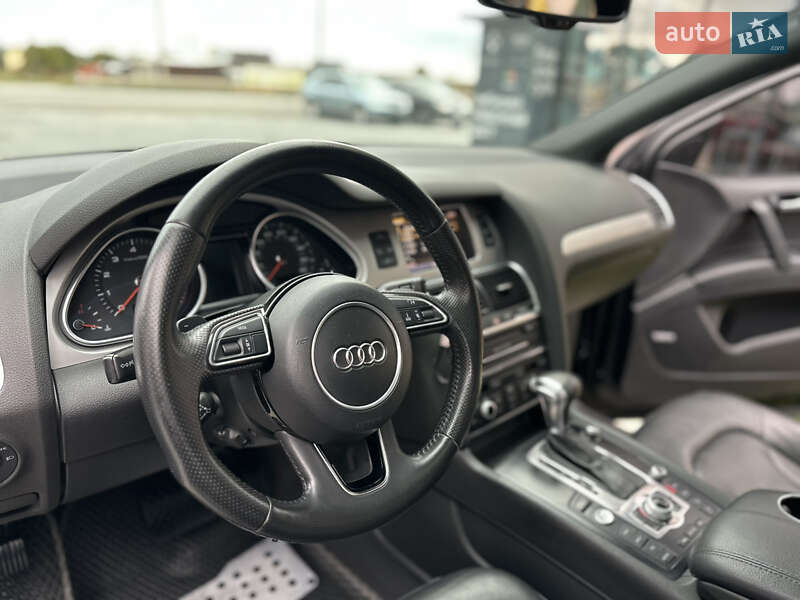 Позашляховик / Кросовер Audi Q7 2014 в Вінниці