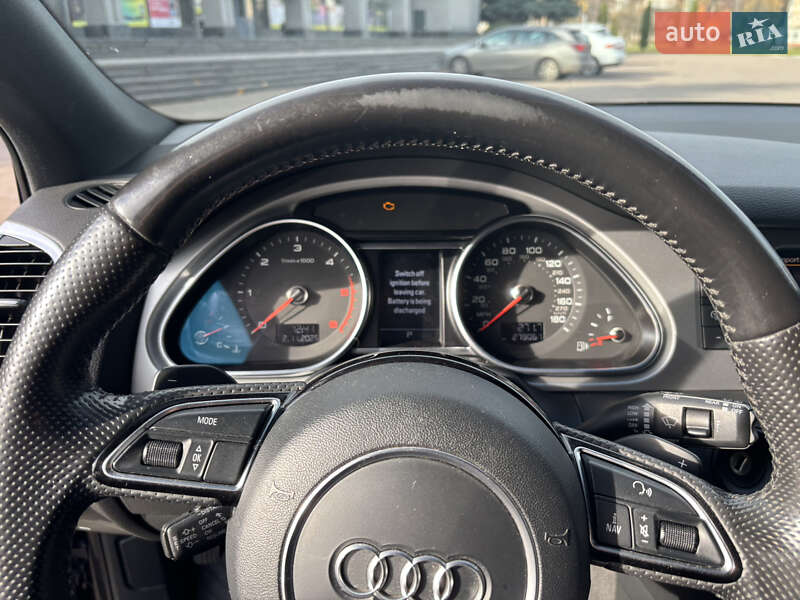 Позашляховик / Кросовер Audi Q7 2013 в Києві