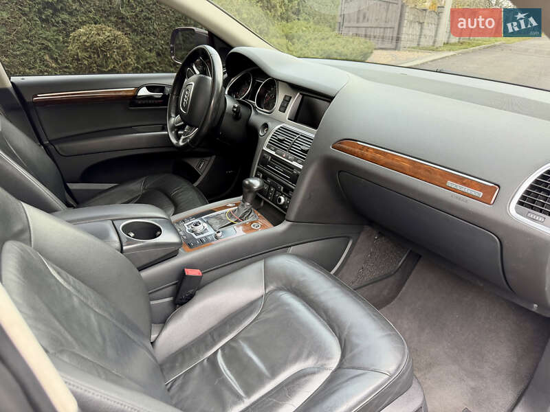 Позашляховик / Кросовер Audi Q7 2012 в Львові