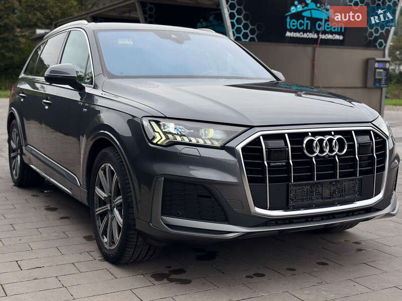 Позашляховик / Кросовер Audi Q7 2022 в Тячеві