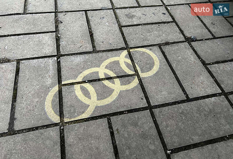 Позашляховик / Кросовер Audi Q7 2018 в Києві фото 14 Позашляховик / Кросовер Audi Q7 2018 в Києві