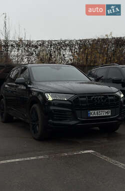 Внедорожник / Кроссовер Audi Q7 2021 в Киеве
