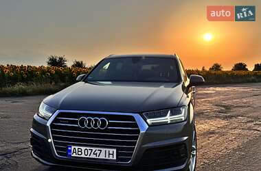 Позашляховик / Кросовер Audi Q7 2017 в Вінниці