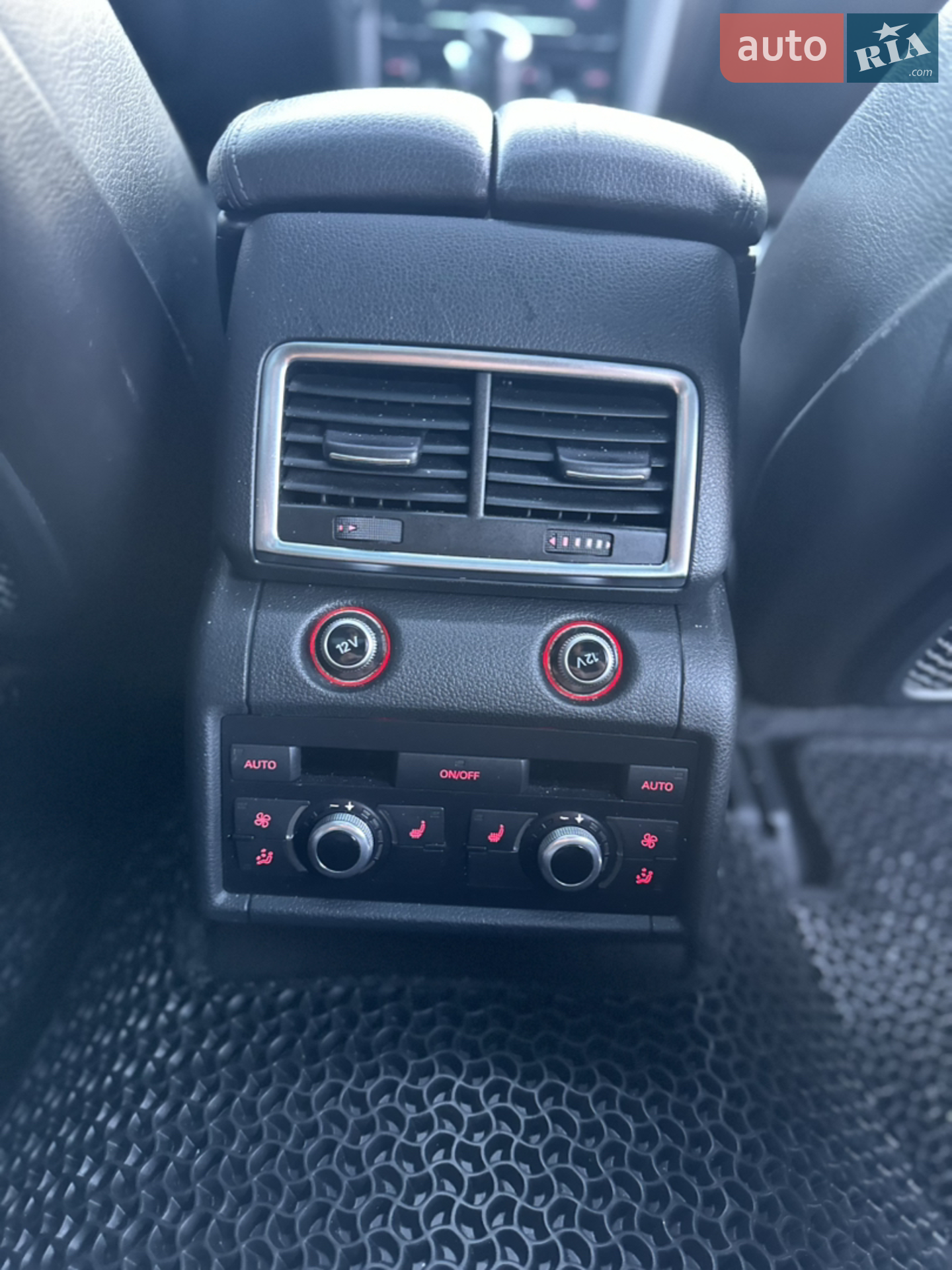 2010 Audi Q7 - мініатюра 13