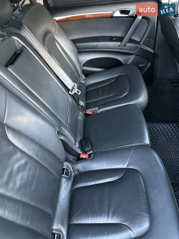 Позашляховик / Кросовер Audi Q7 2010 в Воловцю фото 14 Позашляховик / Кросовер Audi Q7 2010 в Воловцю