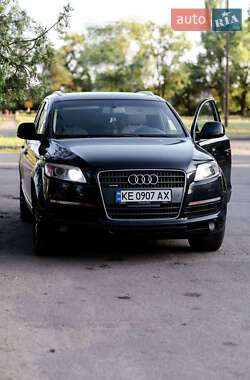 Позашляховик / Кросовер Audi Q7 2007 в Дніпрі