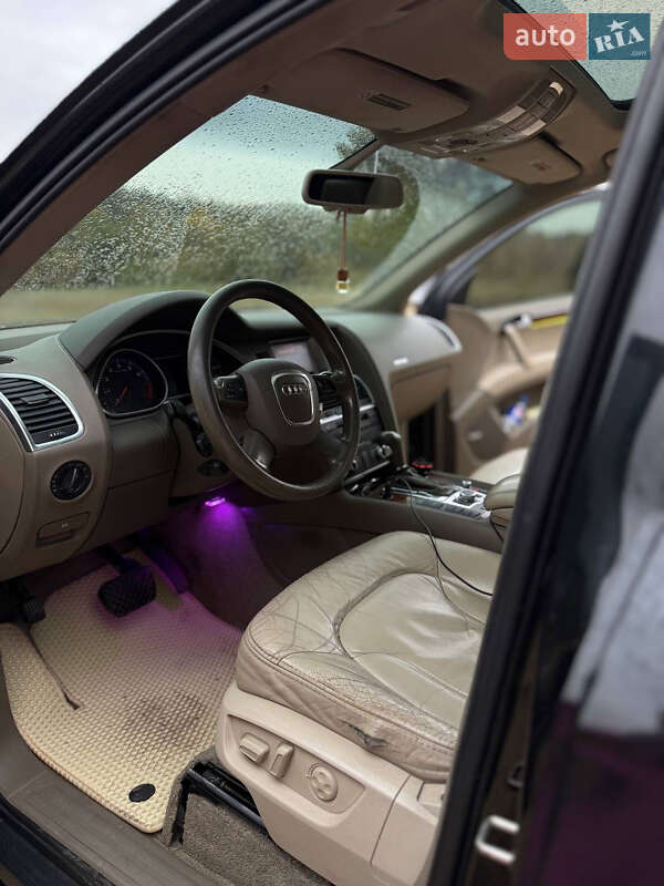 Позашляховик / Кросовер Audi Q7 2007 в Дніпрі