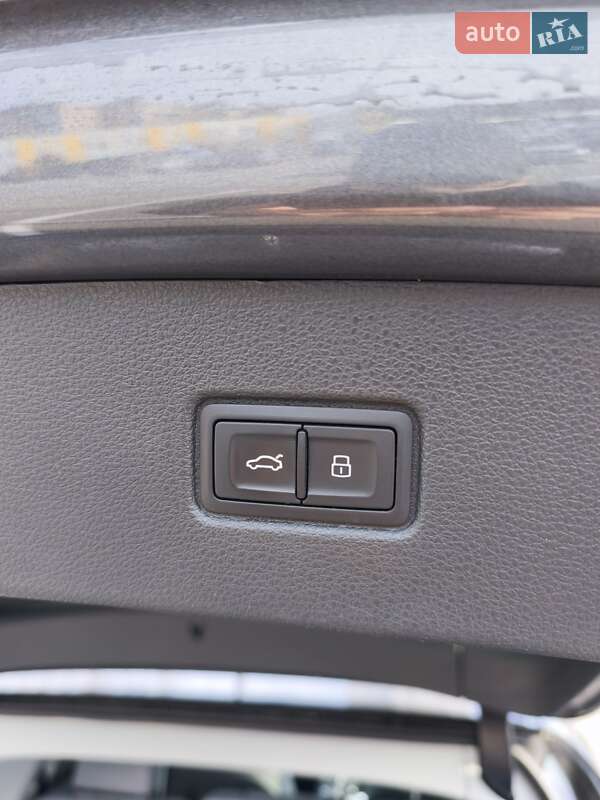 Внедорожник / Кроссовер Audi Q7 2018 в Днепре