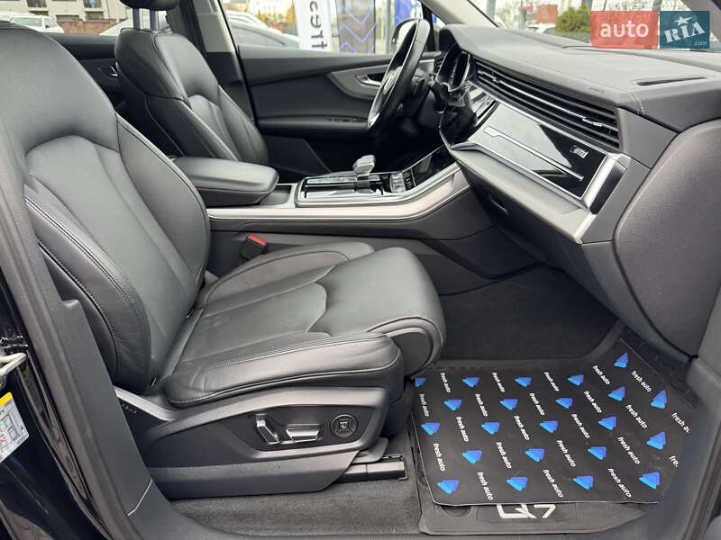 Позашляховик / Кросовер Audi Q7 2022 в Рівному фото 49 Позашляховик / Кросовер Audi Q7 2022 в Рівному